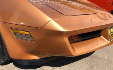 Chevrolet-corvette-1982-custom-1