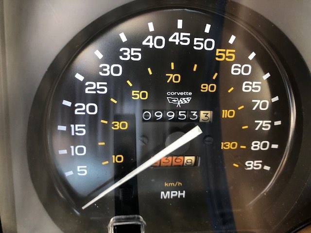 Chevrolet-corvette-1982-custom-15