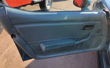 Chevrolet-corvette-1982-custom-15