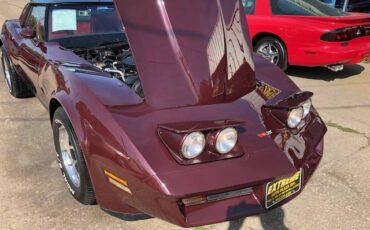 Chevrolet-corvette-1982-custom-2