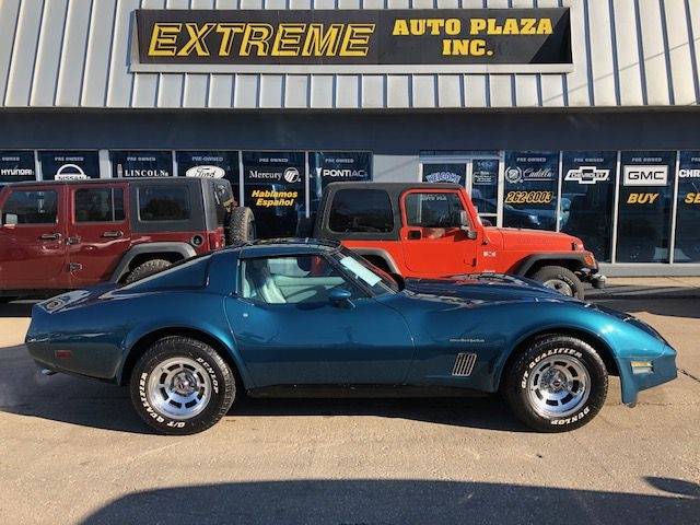 Chevrolet-corvette-1982-custom-3