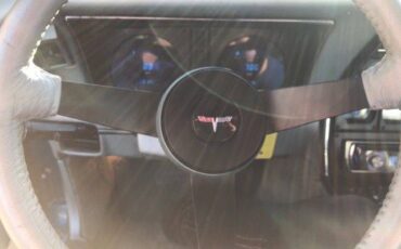 Chevrolet-corvette-1982-custom-4