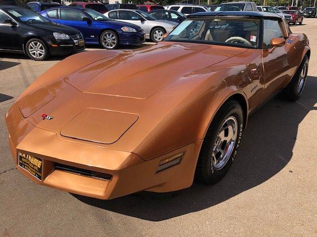 Chevrolet-corvette-1982-custom-5