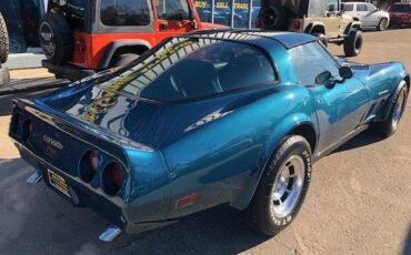 Chevrolet-corvette-1982-custom-6