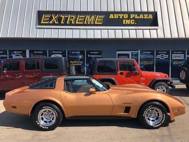 Chevrolet-corvette-1982-custom-8