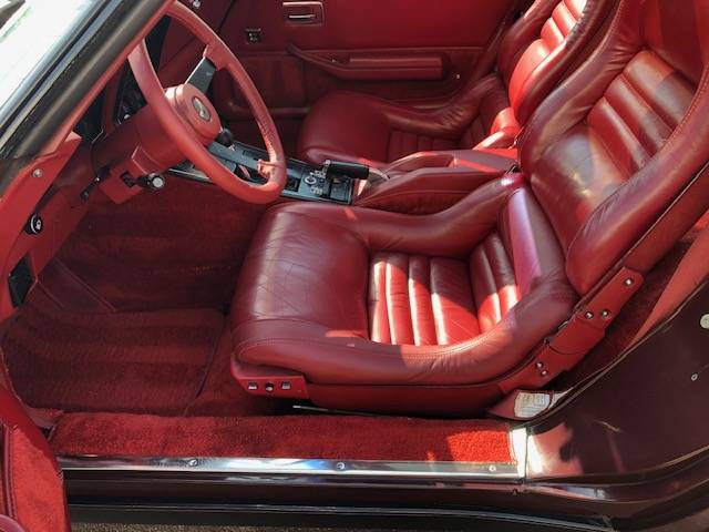 Chevrolet-corvette-1982-custom-8