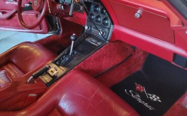 Chevrolet-corvette-1982-white-3