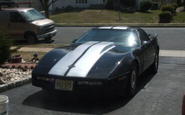 Chevrolet-corvette-1986-2
