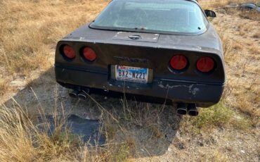 Chevrolet-corvette-1986-black-1