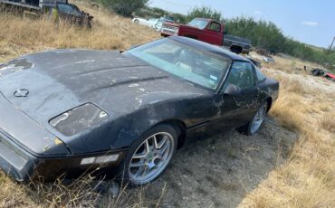 Chevrolet-corvette-1986-black-2