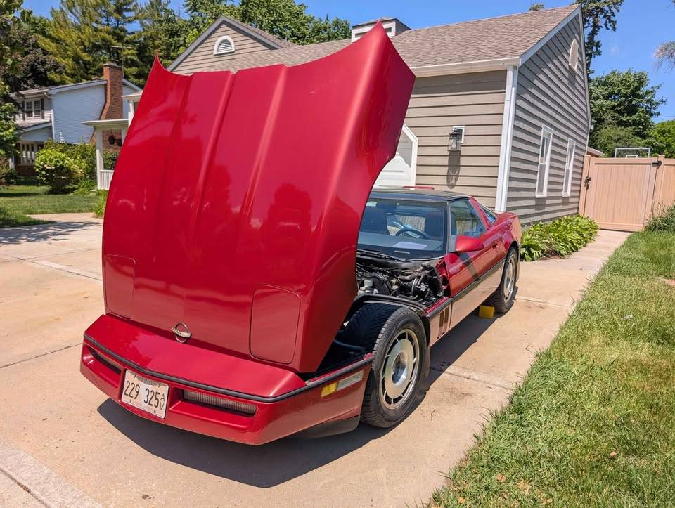 Chevrolet-corvette-1987-3