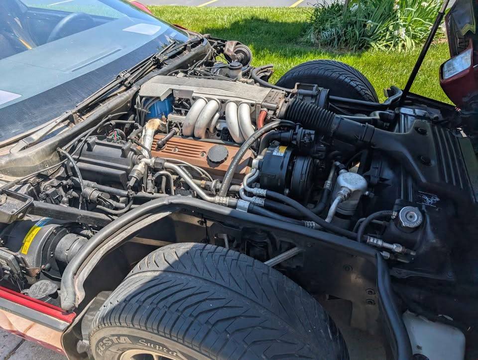 Chevrolet-corvette-1987-4