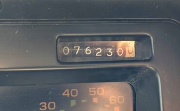 Chevrolet-corvette-1987-5