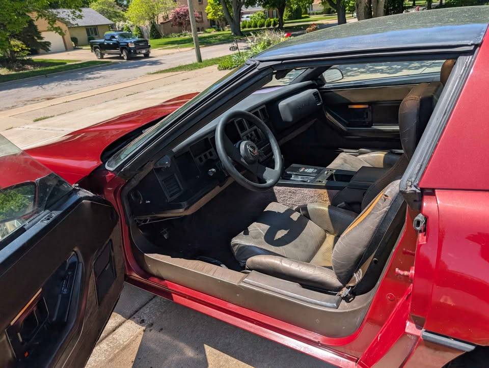 Chevrolet-corvette-1987-6