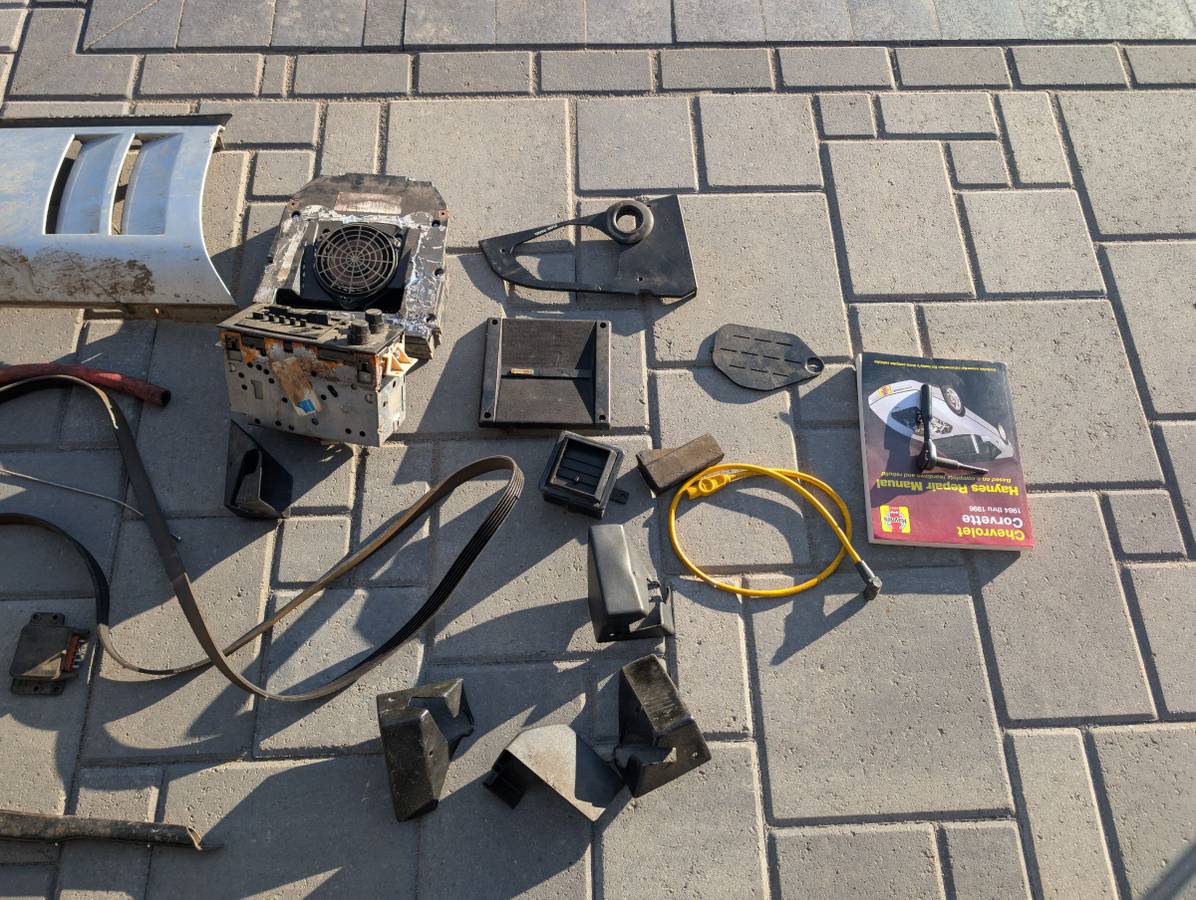 Chevrolet-corvette-1987-red-20