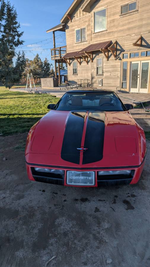 Chevrolet-corvette-1987-red-3