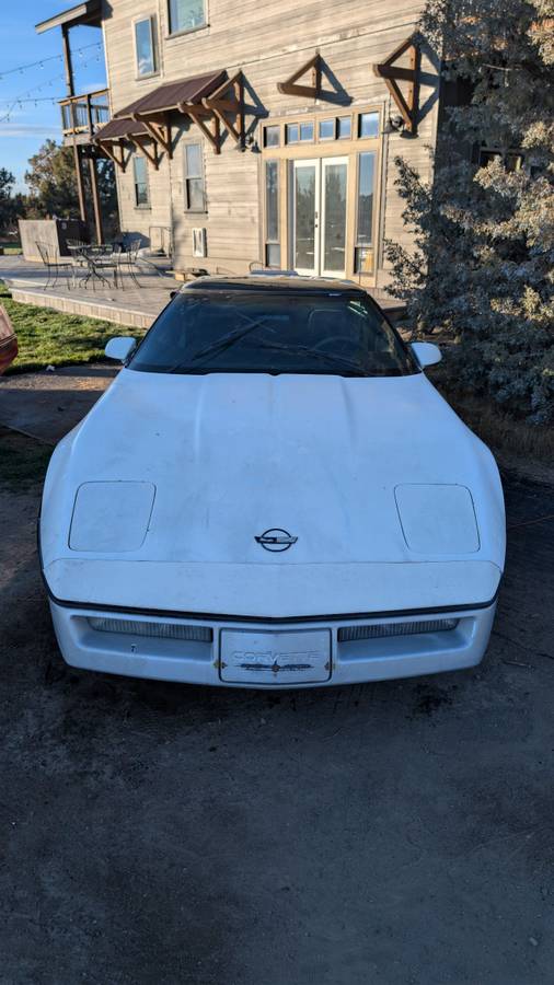 Chevrolet-corvette-1987-red-6