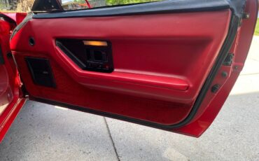 Chevrolet-corvette-1987-red-8