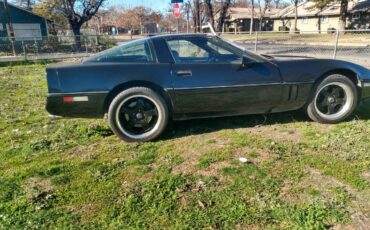 Chevrolet-corvette-1988-black