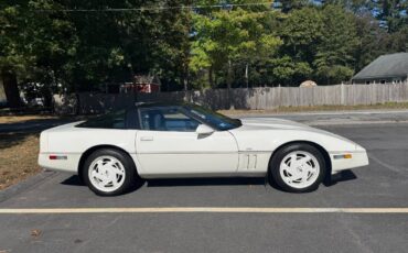 Chevrolet-corvette-1988-white-5