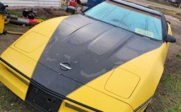 Chevrolet-corvette-1988-yellow-1