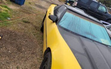 Chevrolet-corvette-1988-yellow-2