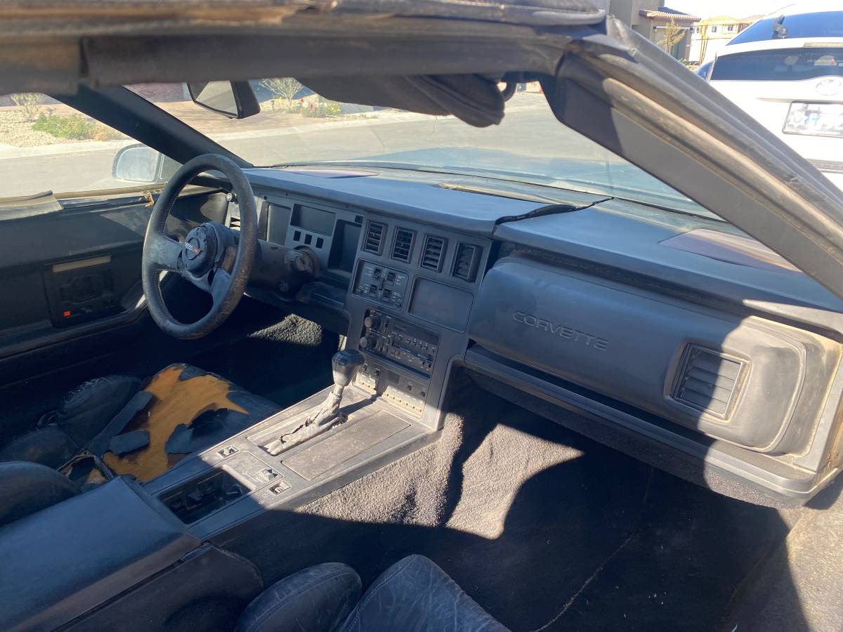 Chevrolet-corvette-1989-5