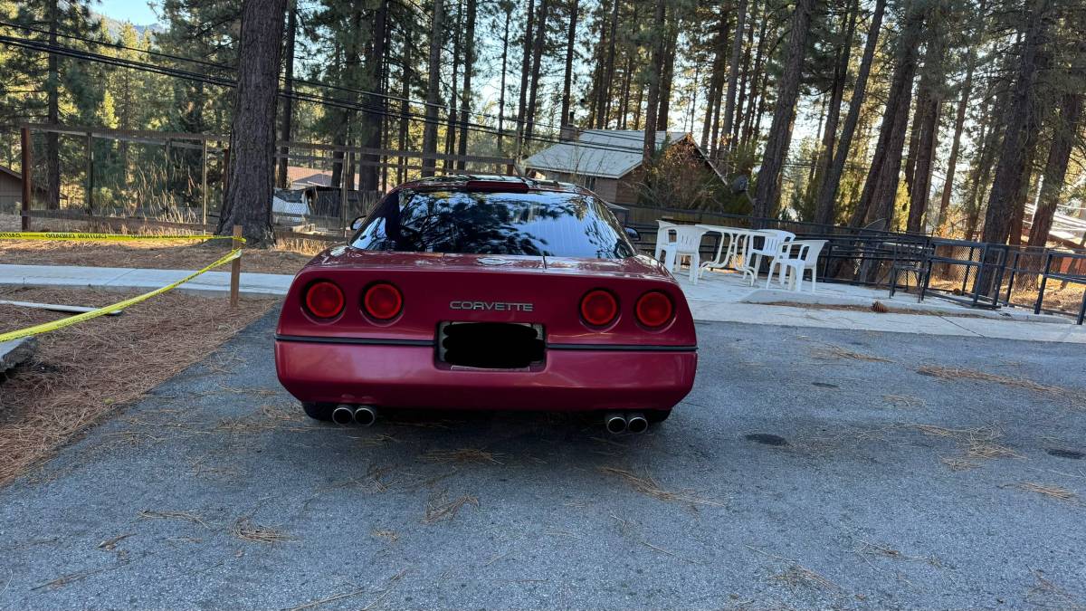 Chevrolet-corvette-1989-red-4