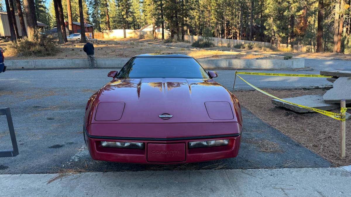 Chevrolet-corvette-1989-red