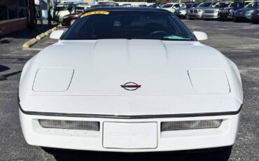 Chevrolet-corvette-1990-white-11