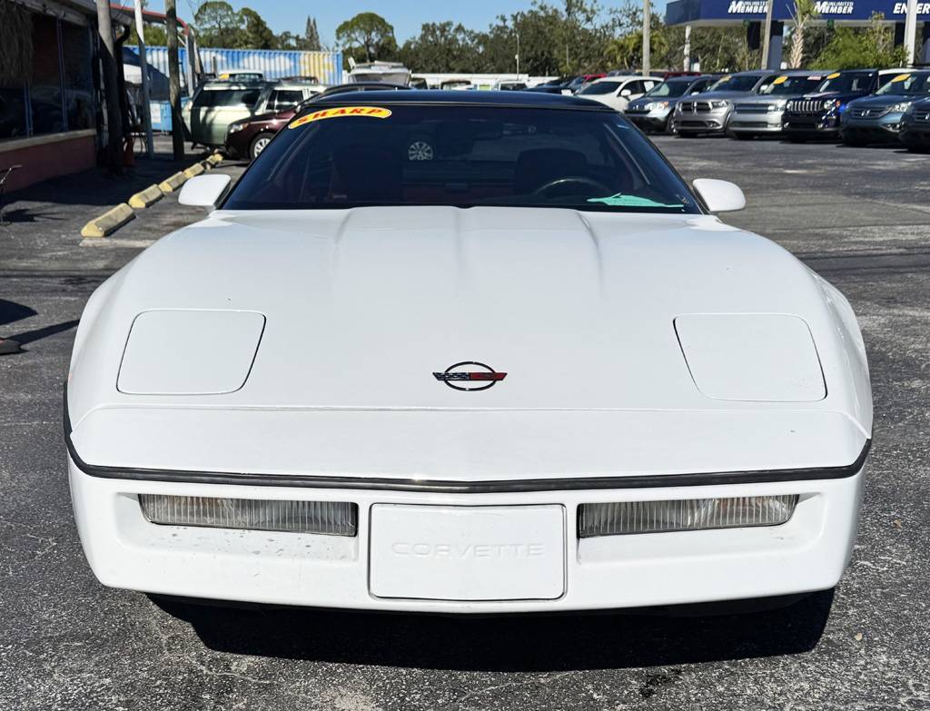 Chevrolet-corvette-1990-white-11