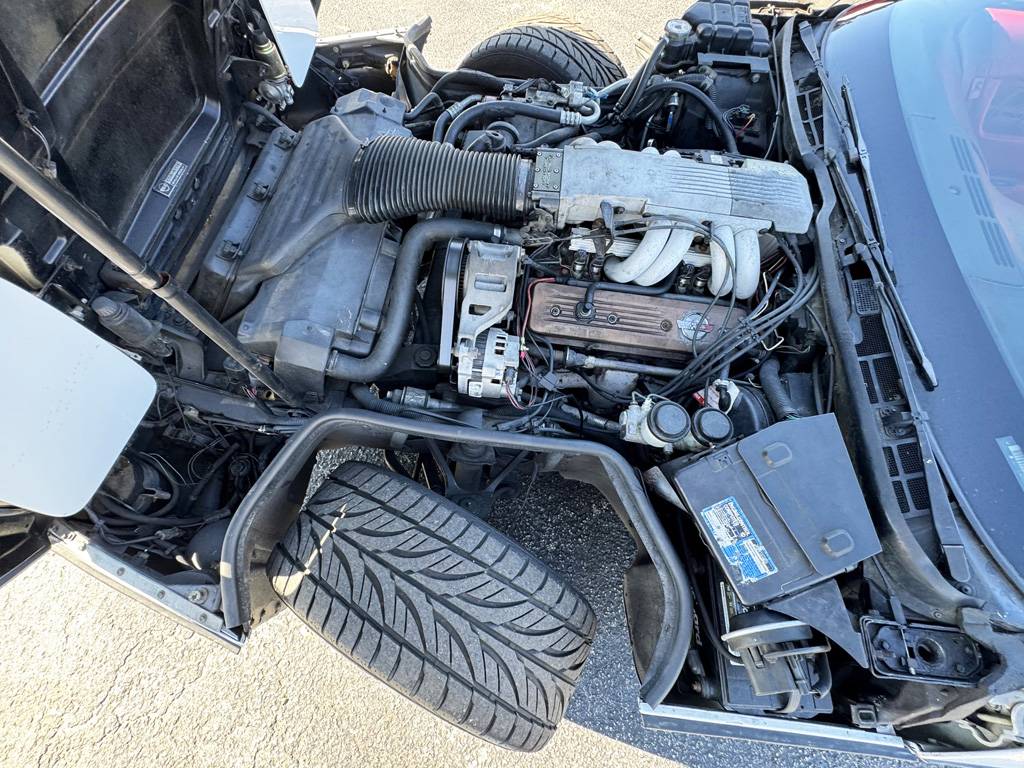 Chevrolet-corvette-1990-white-2