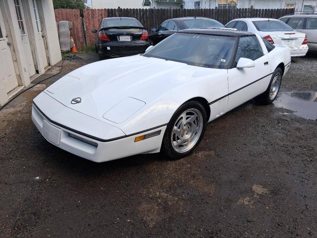Chevrolet-corvette-1990-white-2