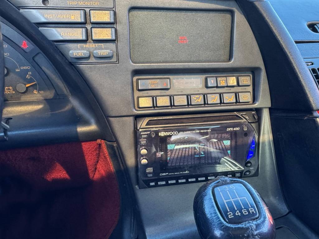 Chevrolet-corvette-1990-white-20