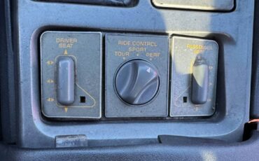 Chevrolet-corvette-1990-white-22