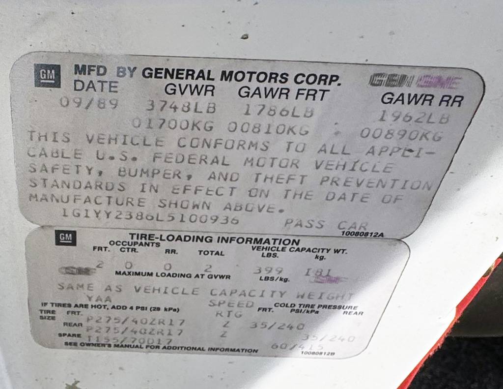 Chevrolet-corvette-1990-white-23