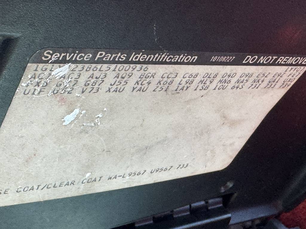 Chevrolet-corvette-1990-white-5