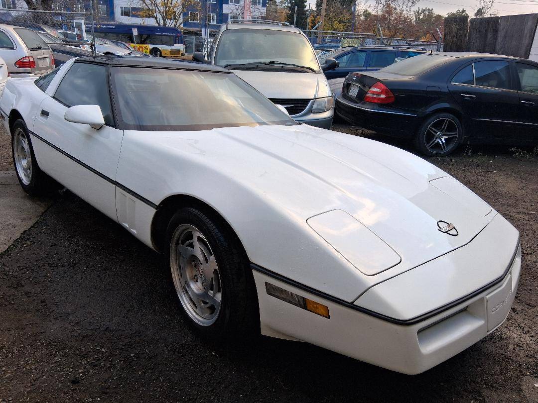Chevrolet-corvette-1990-white-6