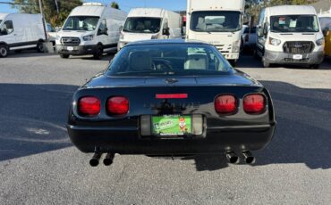 Chevrolet-corvette-1991-black-7