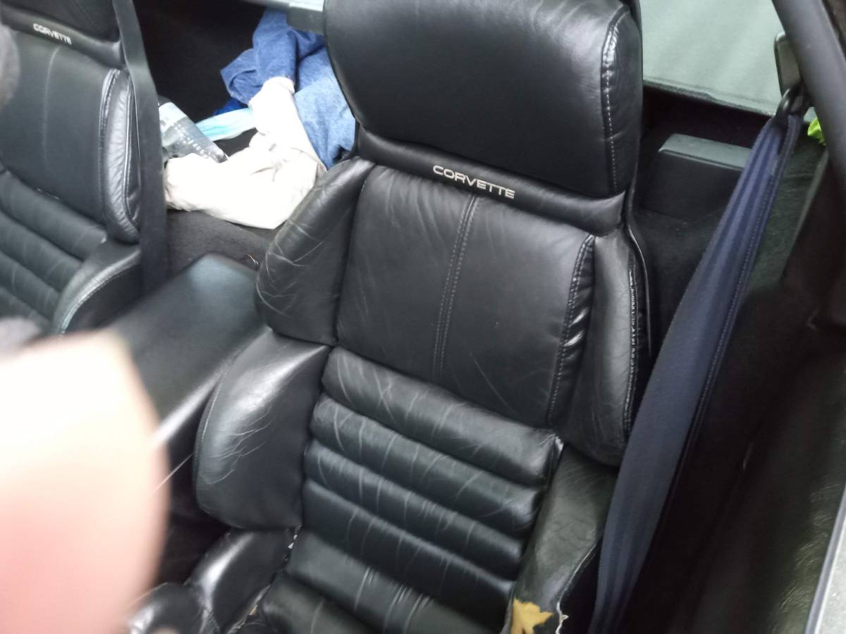 Chevrolet-corvette-1991-red-6