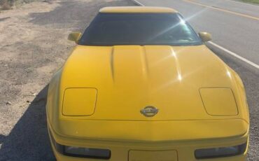Chevrolet-corvette-1991-yellow-1