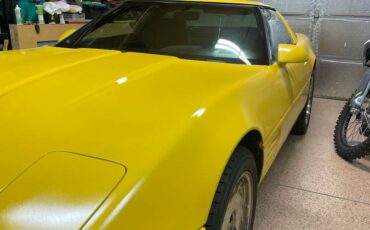 Chevrolet-corvette-1991-yellow-7
