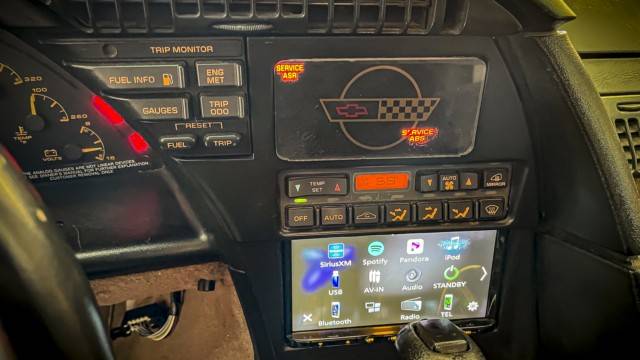 Chevrolet-corvette-1992-14