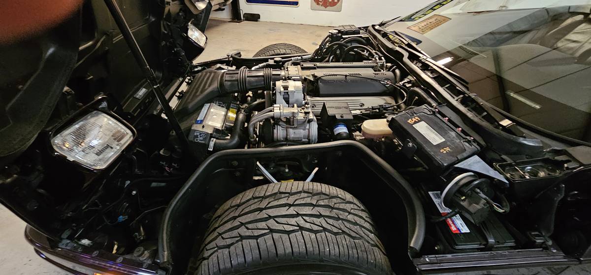 Chevrolet-corvette-1992-16