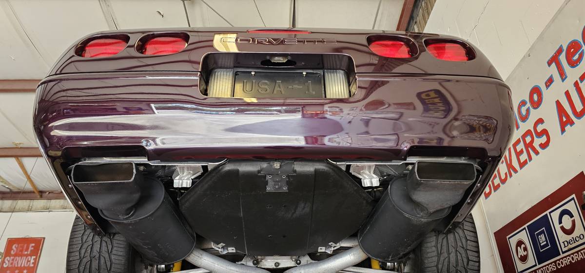 Chevrolet-corvette-1992-18