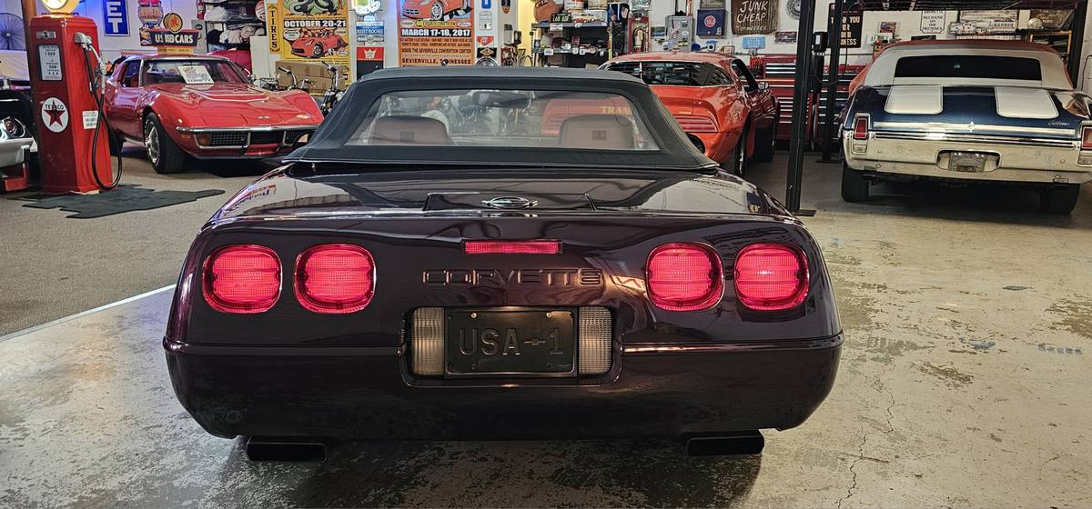 Chevrolet-corvette-1992-5