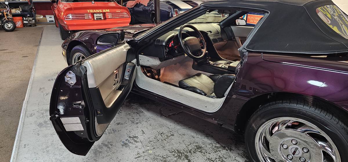 Chevrolet-corvette-1992-6