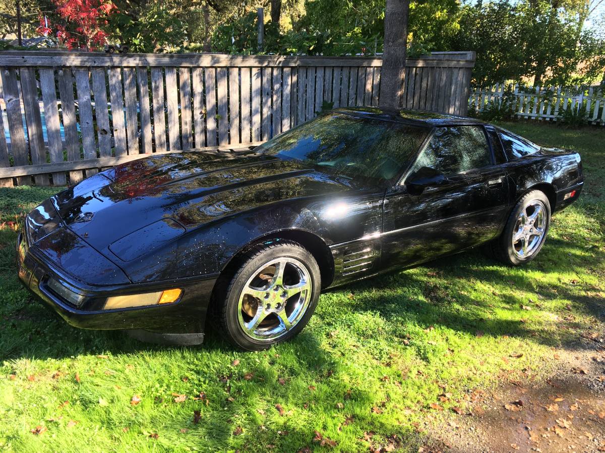 Chevrolet-corvette-1993-black-1