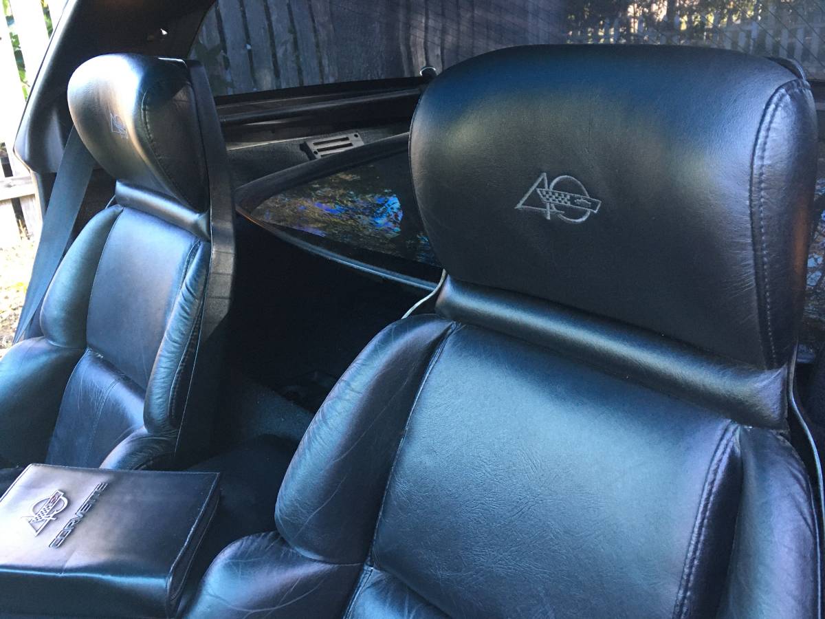 Chevrolet-corvette-1993-black-2