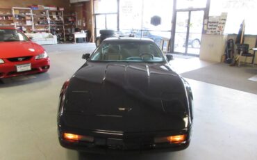 Chevrolet-corvette-1993-black-3